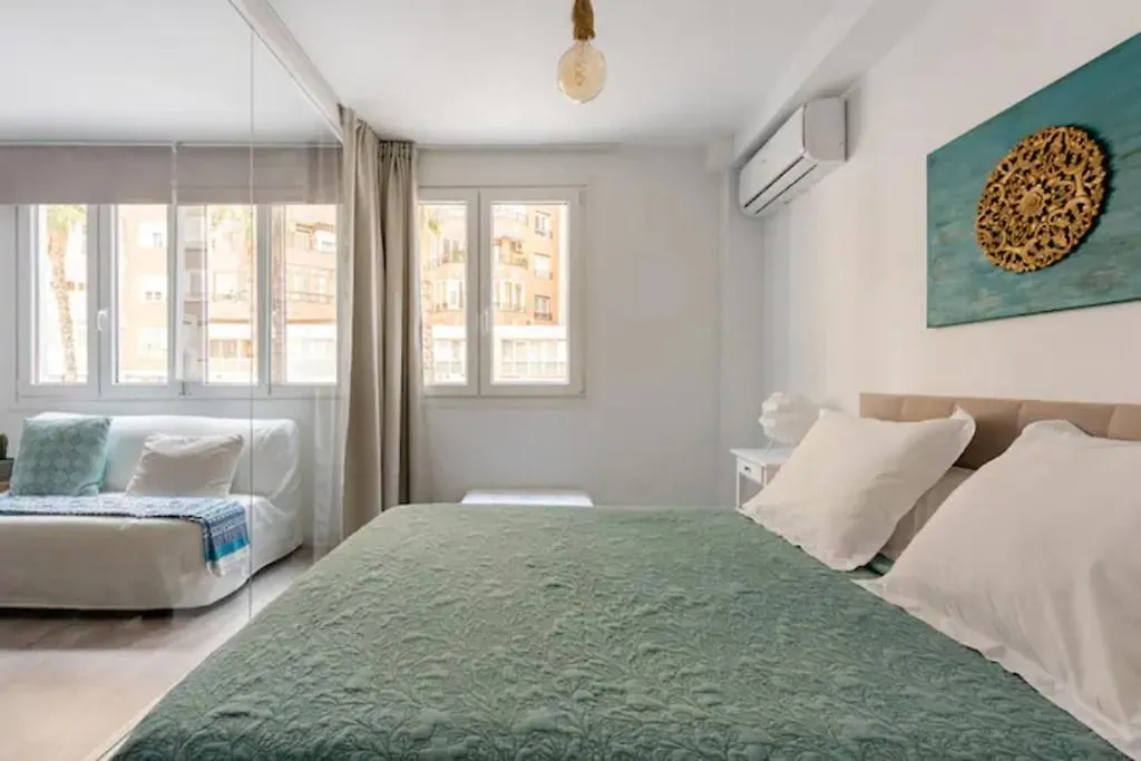 Nuevo Apartamento Lujo Playa Malagueta-Centro Malaga 0*,  Spain